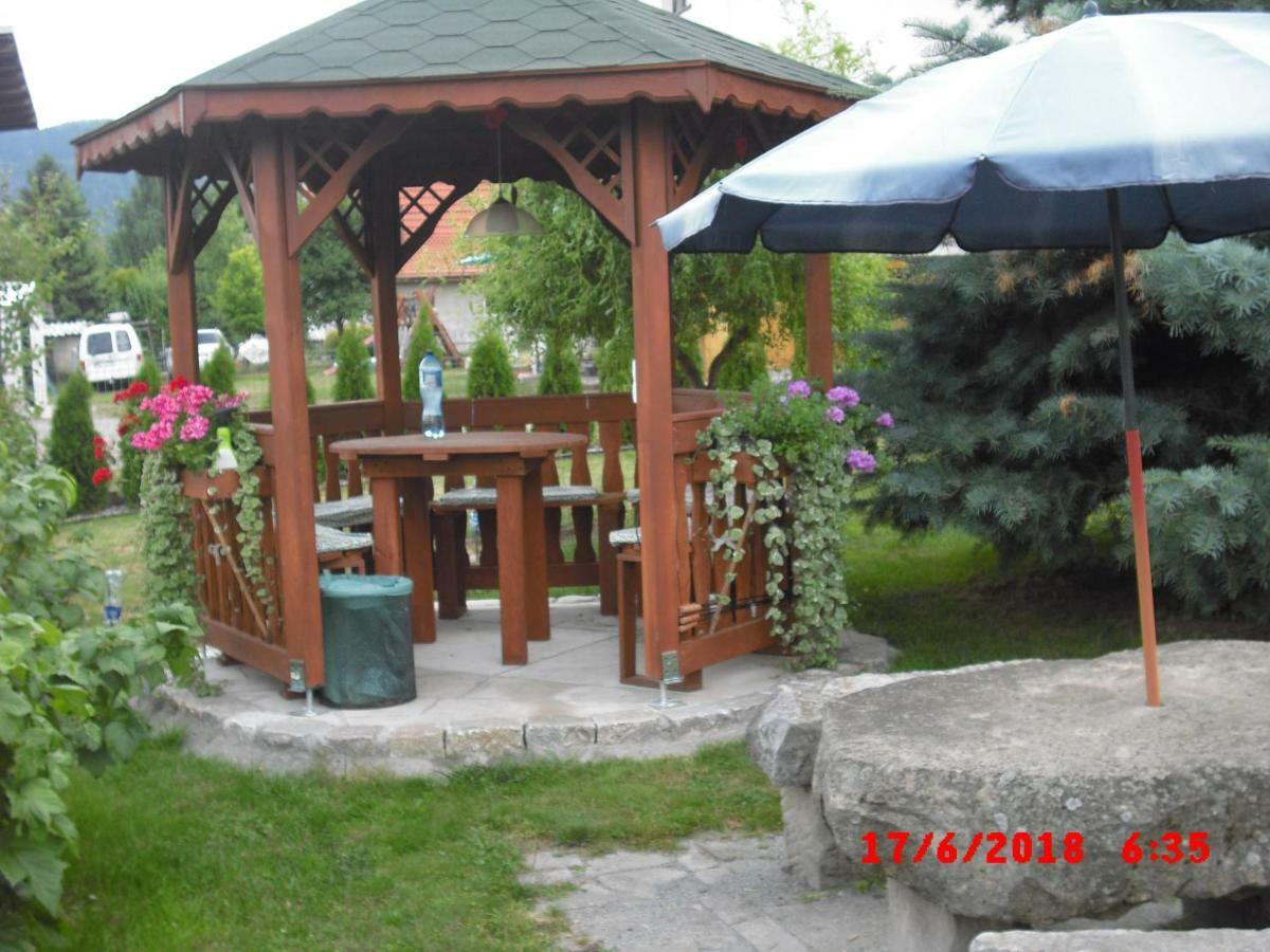 Pokoje Goscinne Hana Radkow Exterior foto